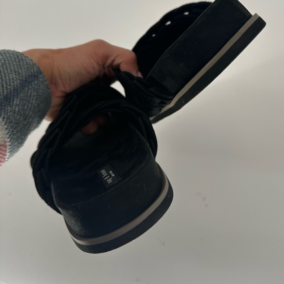 rag & bone Bailey Sport Slides in Black - Picture 6 of 9